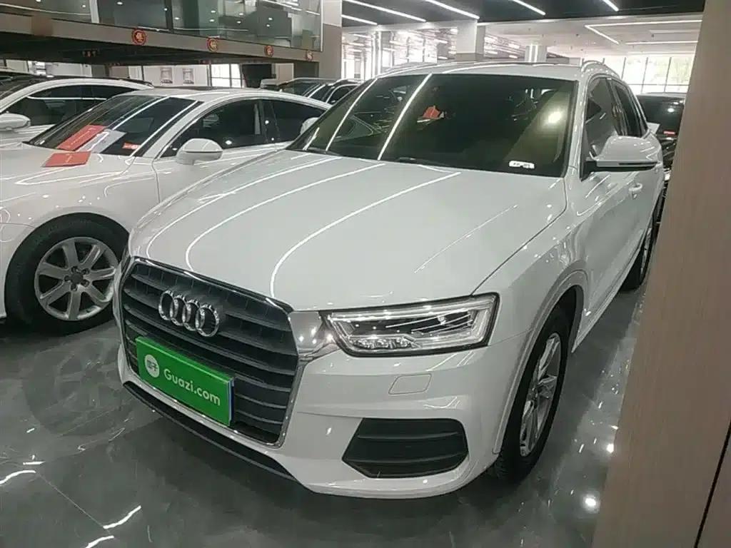 Audi Q3 2018 30th Anniversary Edition 30 TFSI Fashion Model — миниатюра 2