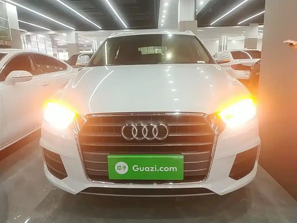 Audi Q3 2018 30th Anniversary Edition 30 TFSI Fashion Model — миниатюра 3