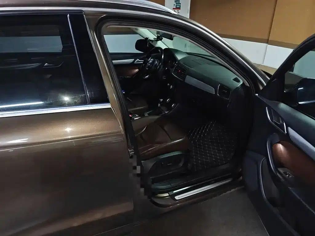 Audi Q3 2015 30 TFSI Comfort — миниатюра 22