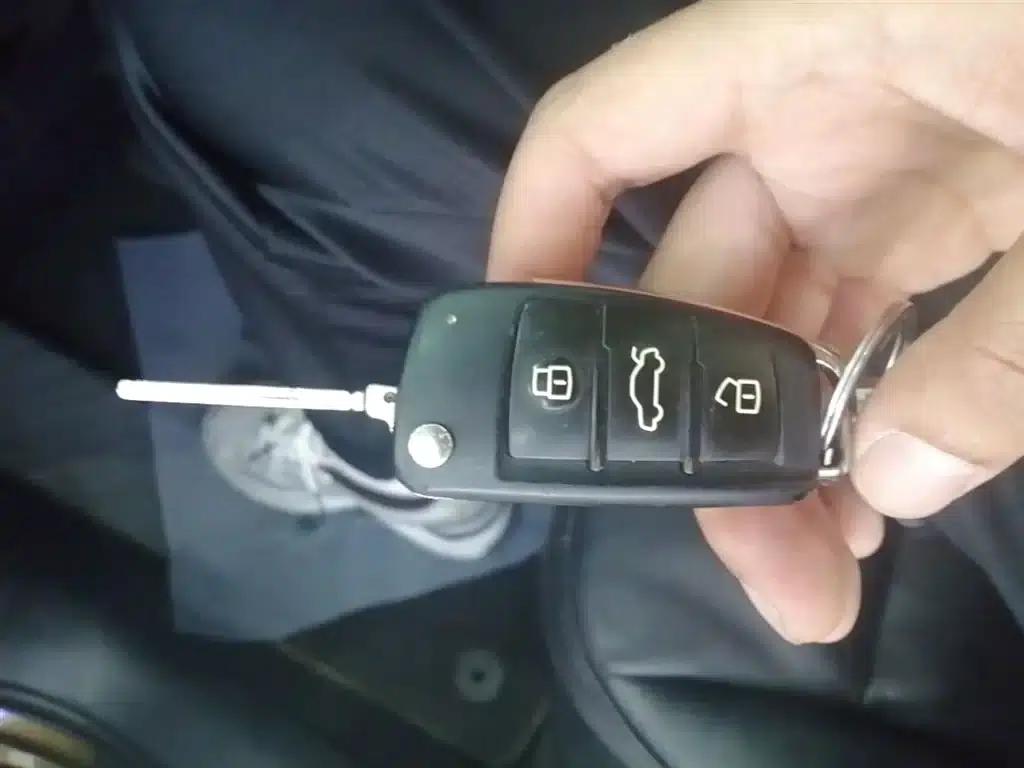 Audi Q3 2015 30 TFSI Comfort — миниатюра 9