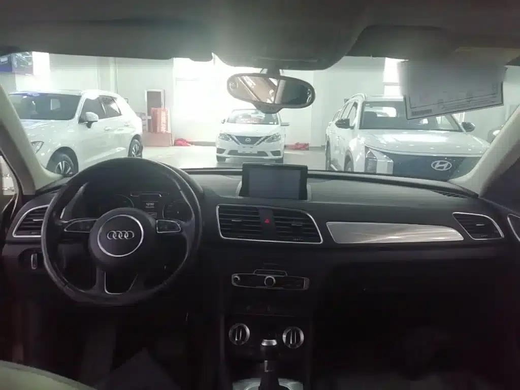Audi Q3 2015 30 TFSI Comfort — миниатюра 10