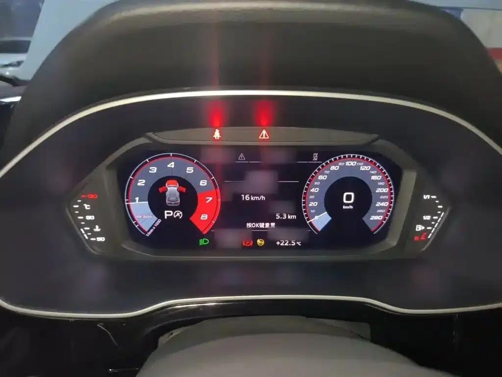 Audi Q3 2022 35 TFSI Fashion Dynamic Edition — миниатюра 4