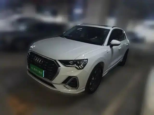 Audi Q3 2022 35 TFSI Fashion Dynamic Edition