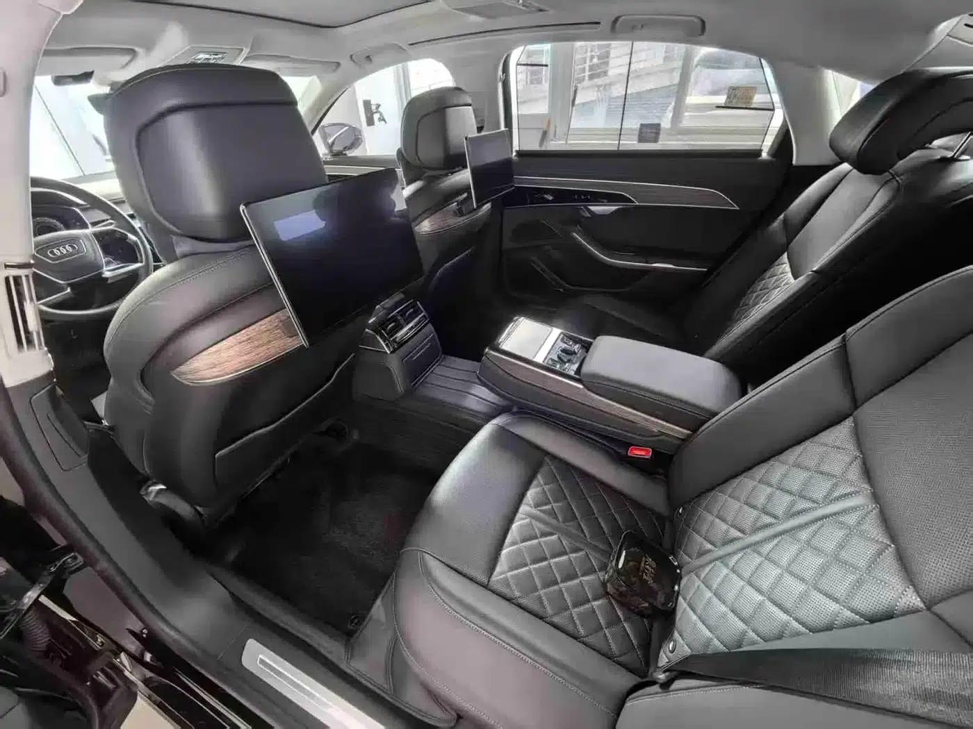 2023 Audi A8 A8L 55 TFSI quattro Flagship — миниатюра 2