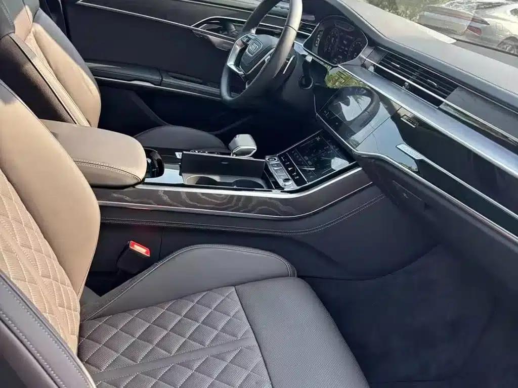 2024 Audi A8 A8L 50 TFSI quattro Premium Edition — миниатюра 3