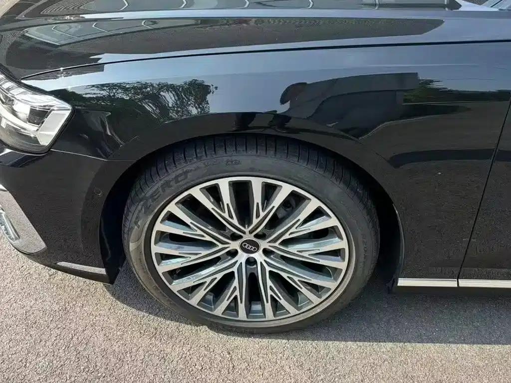 2024 Audi A8 A8L 50 TFSI quattro Premium Edition — миниатюра 7