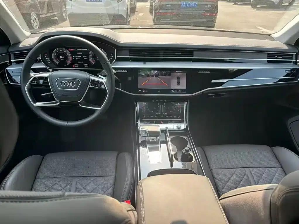 2024 Audi A8 A8L 50 TFSI quattro Premium Edition — миниатюра 9