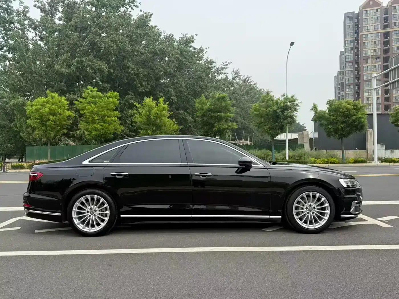 Audi A8 2019 Plus A8L 50 TFSI quattro Comfort — миниатюра 21