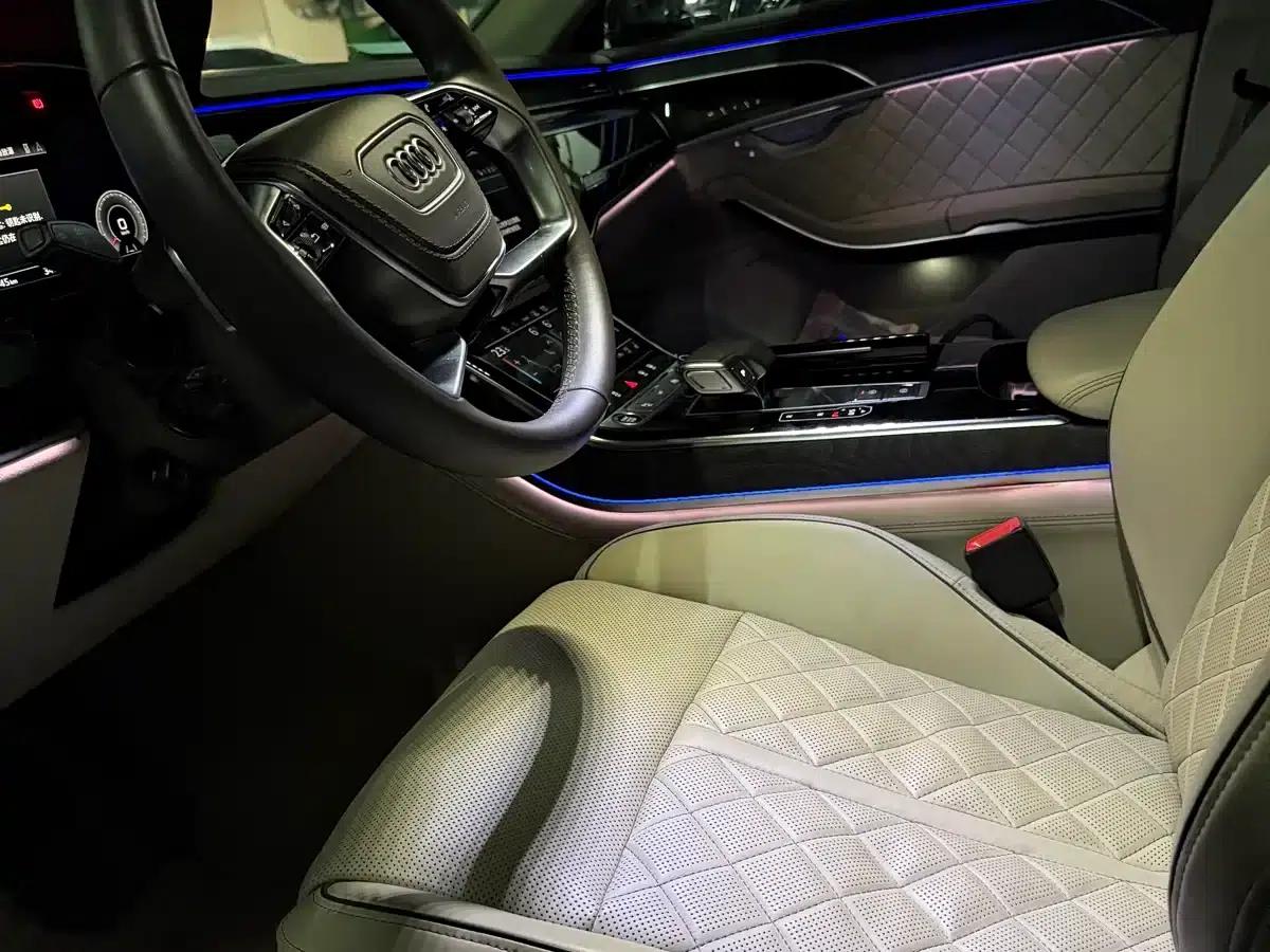 2022 Audi A8 A8L Horch Founder's Edition Legend — миниатюра 5