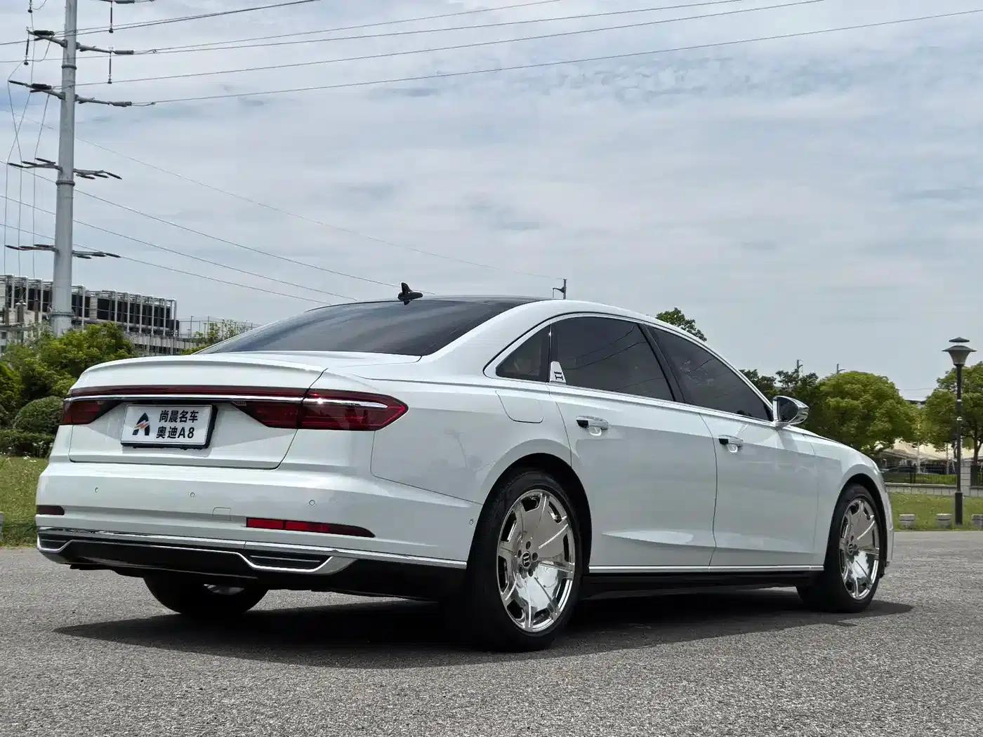 Audi A8 2019 Facelift Plus A8L 55 TFSI quattro Luxury — миниатюра 17