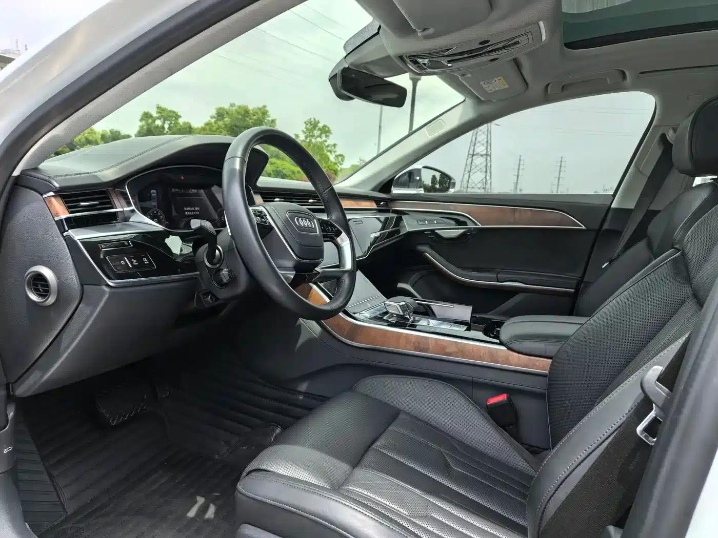 Audi A8 2019 Facelift Plus A8L 55 TFSI quattro Luxury — миниатюра 5