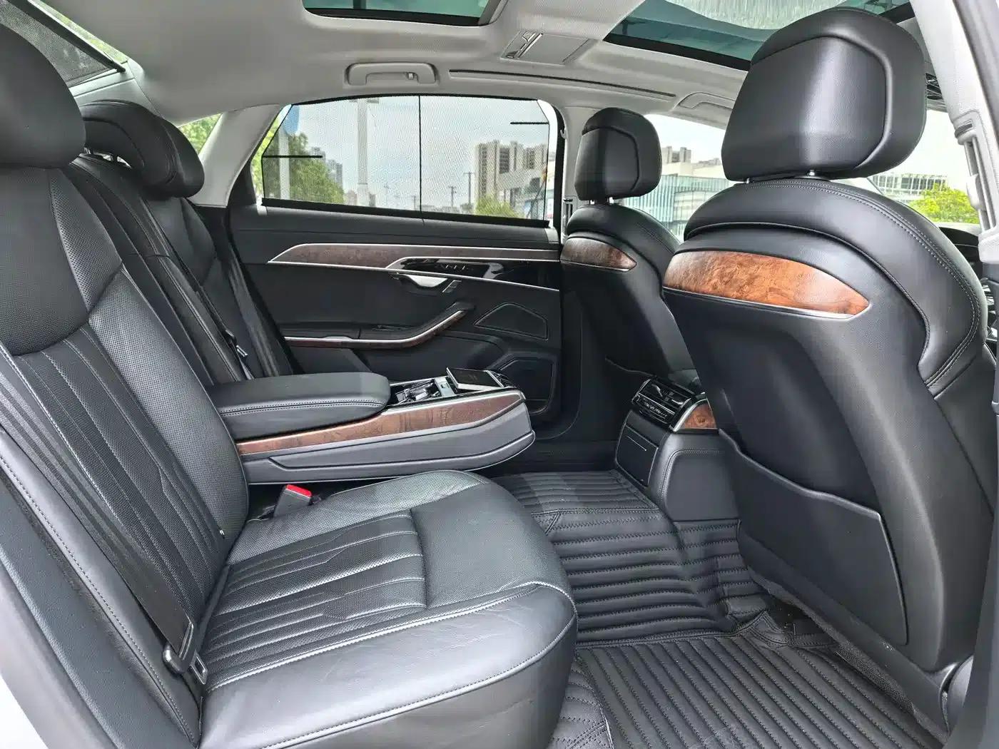 Audi A8 2019 Facelift Plus A8L 55 TFSI quattro Luxury — миниатюра 10