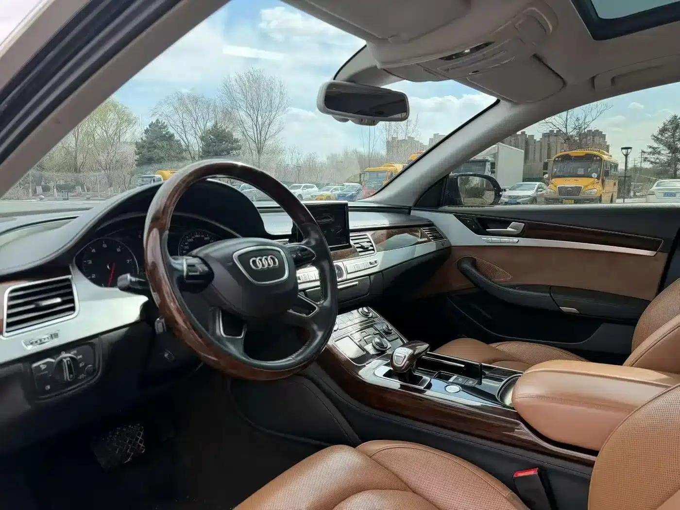2014 Audi A8 A8L 45 TFSI quattro Luxury — миниатюра 4