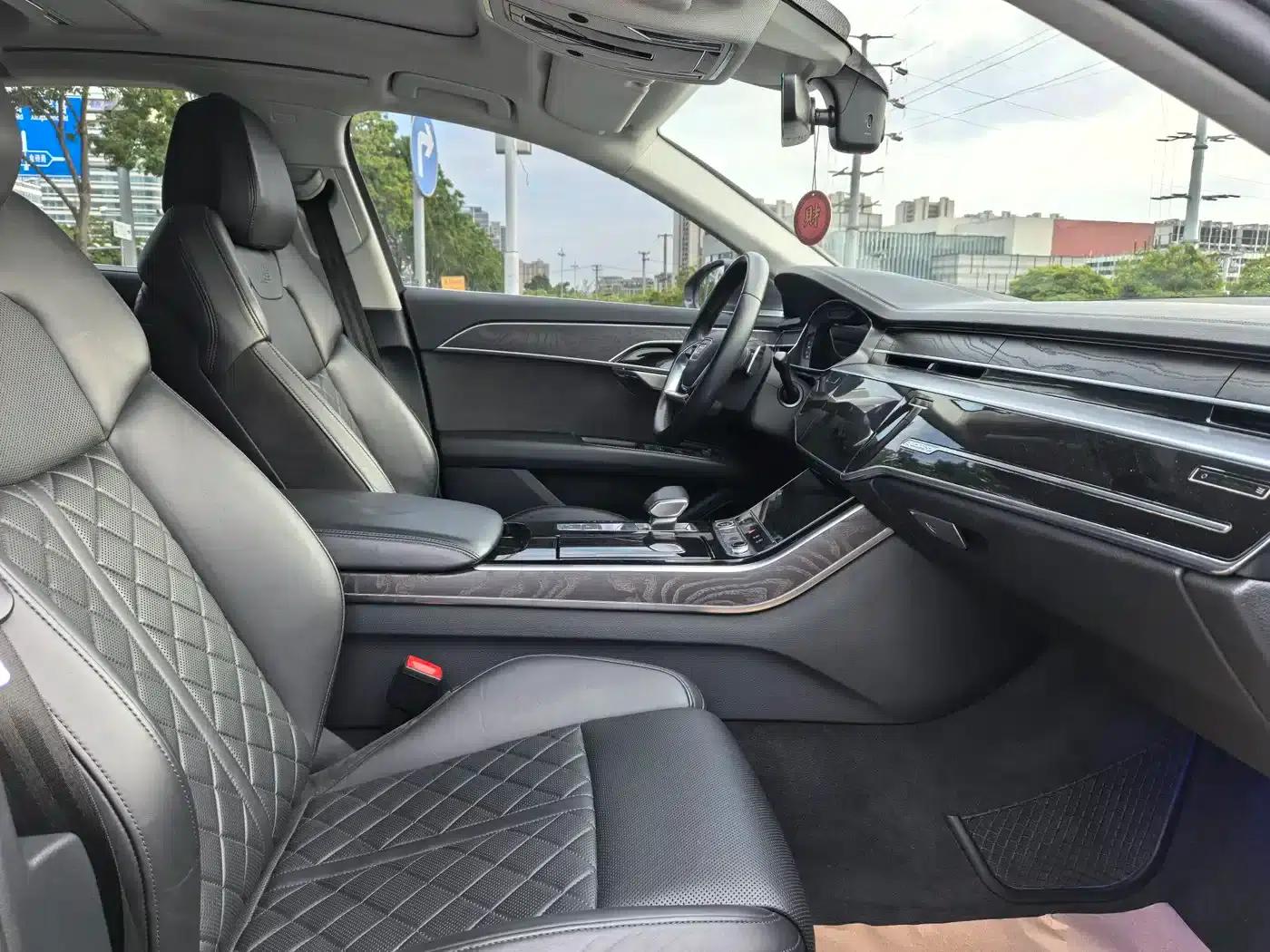 2021 Audi A8 A8L 50 TFSI quattro Comfort — миниатюра 12