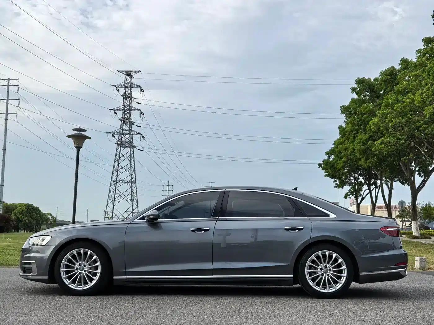 2021 Audi A8 A8L 50 TFSI quattro Comfort — миниатюра 14