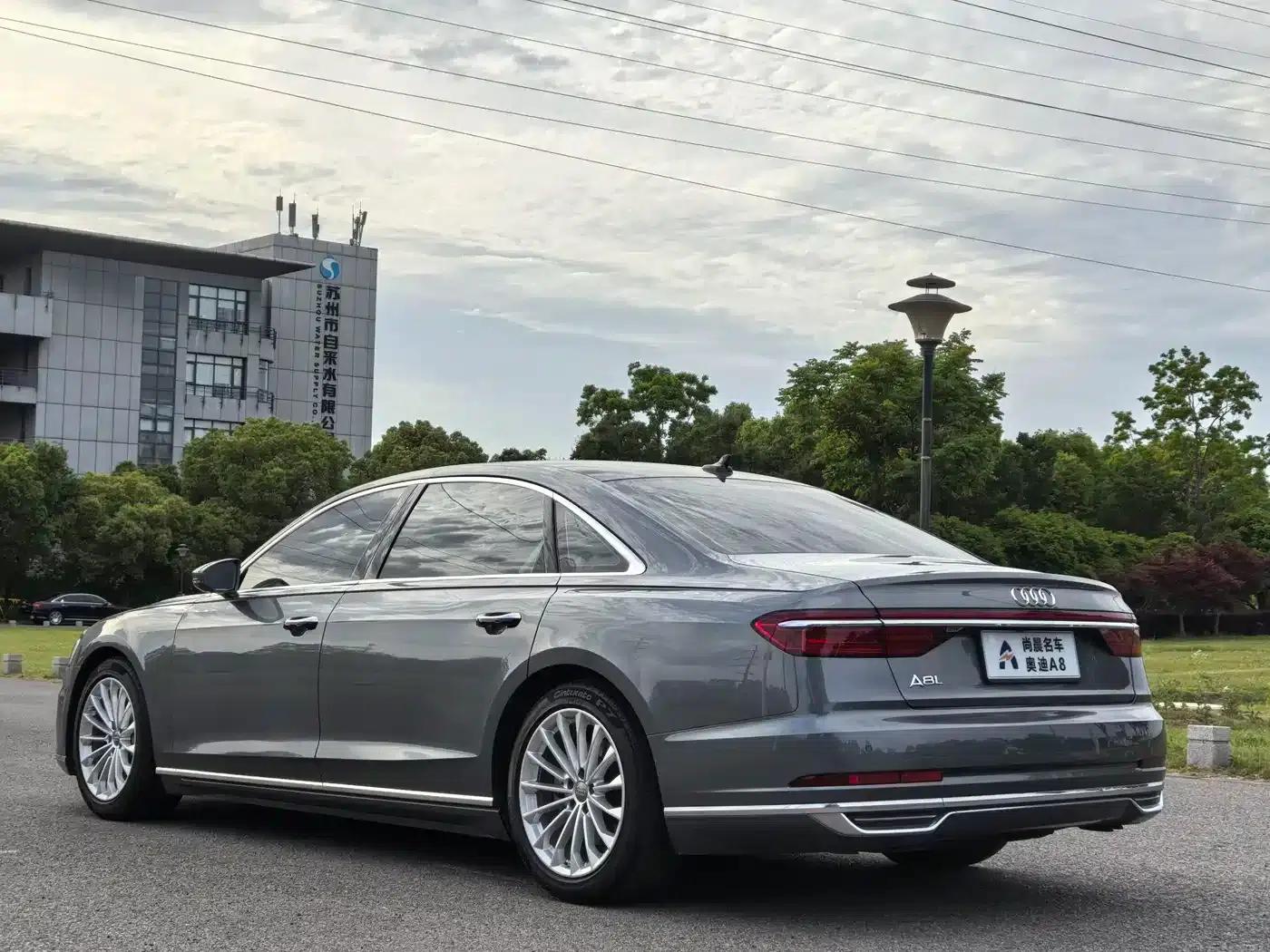 2021 Audi A8 A8L 50 TFSI quattro Comfort — миниатюра 15