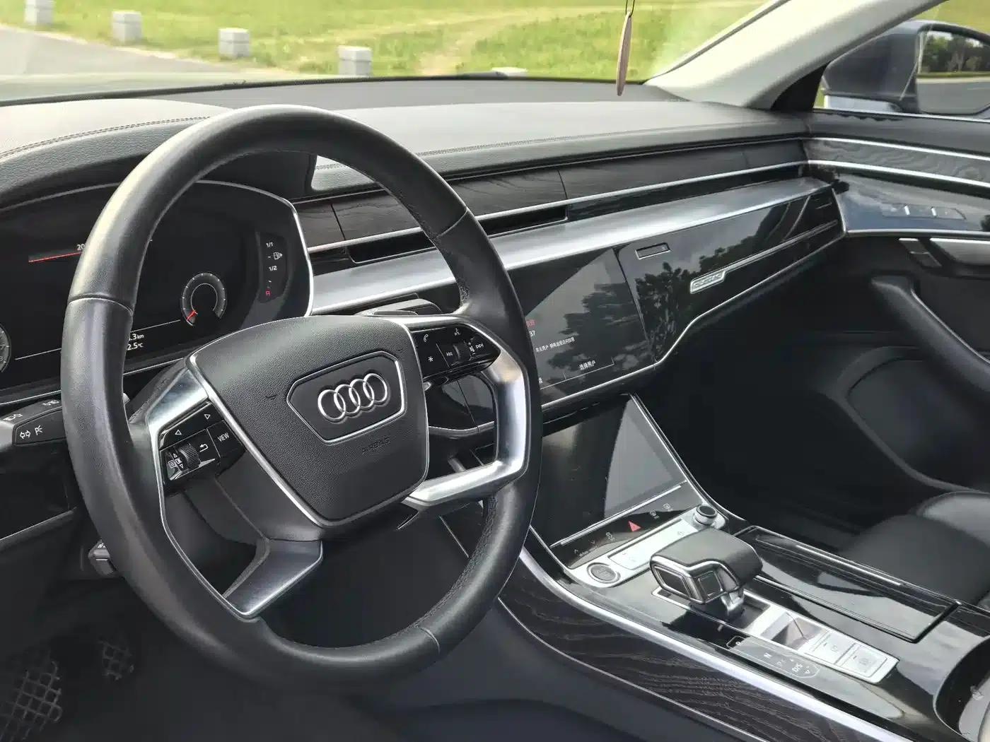 2021 Audi A8 A8L 50 TFSI quattro Comfort — миниатюра 6