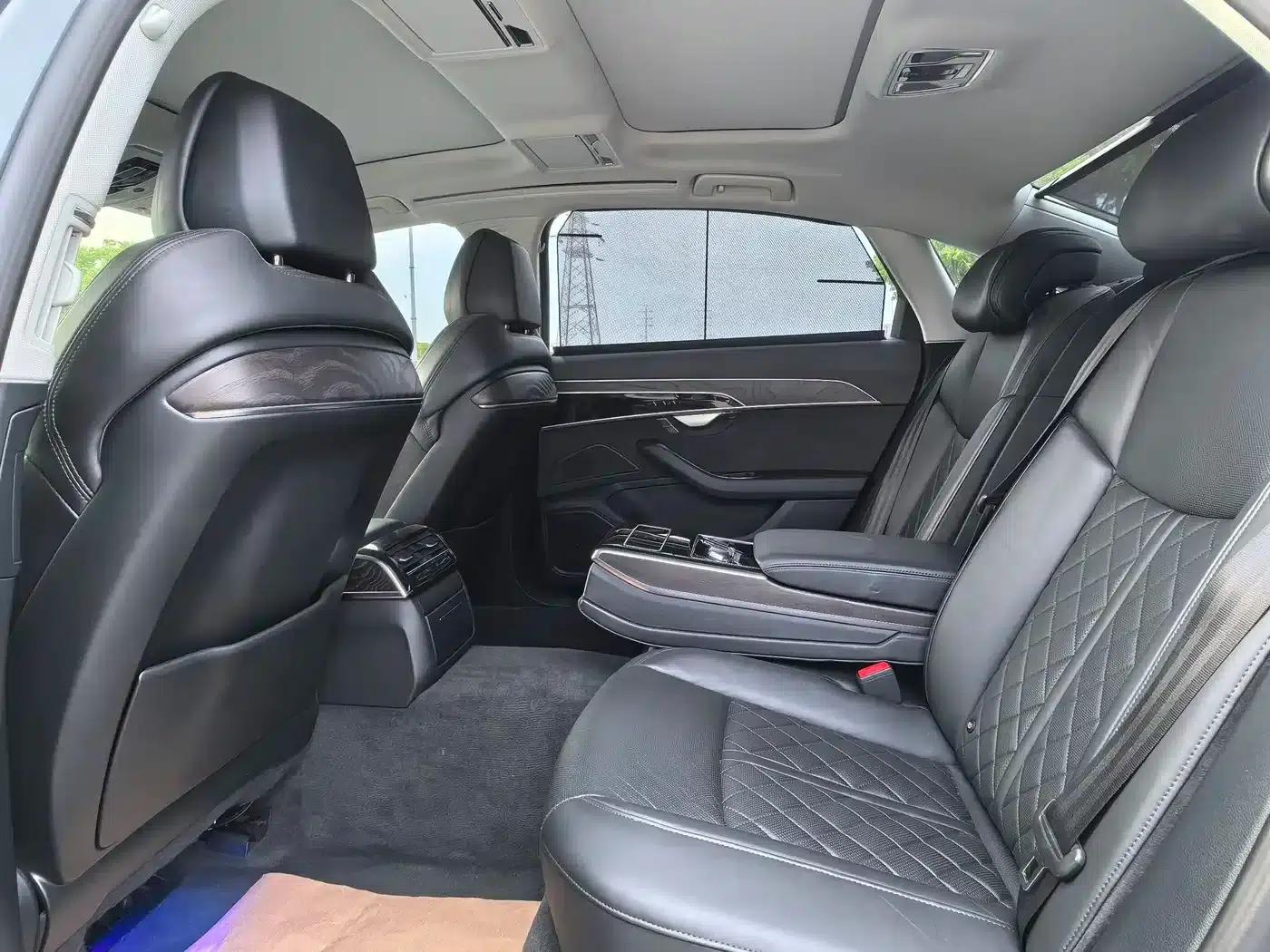 2021 Audi A8 A8L 50 TFSI quattro Comfort — миниатюра 8