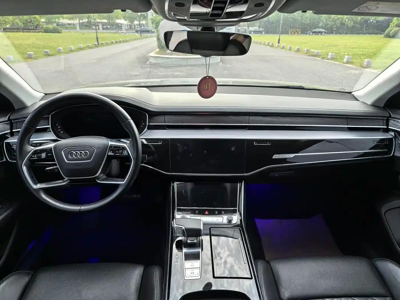 2021 Audi A8 A8L 50 TFSI quattro Comfort — миниатюра 10