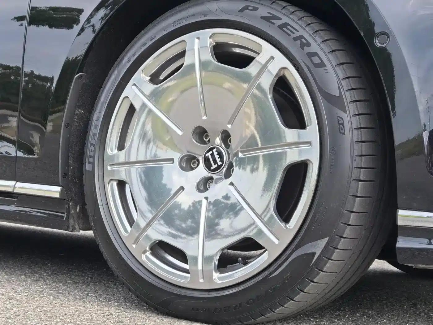 2025 Audi A8 A8L Horch Founder's Edition 55TFSI — миниатюра 4