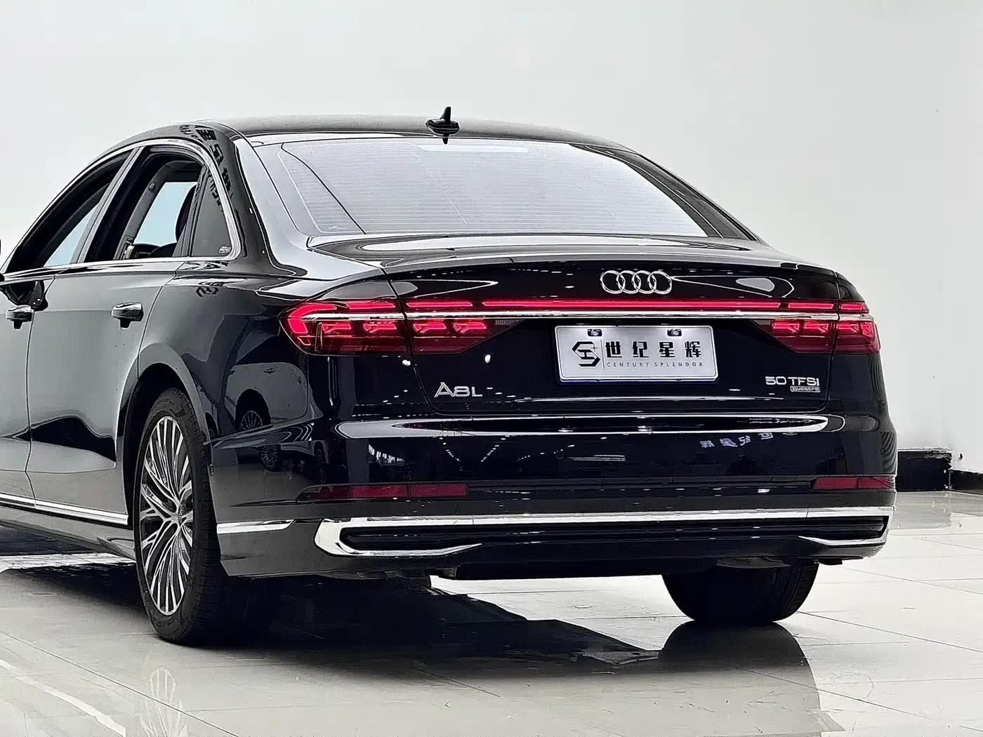2023 Audi A8 A8L 50 TFSI quattro Premium — миниатюра 7