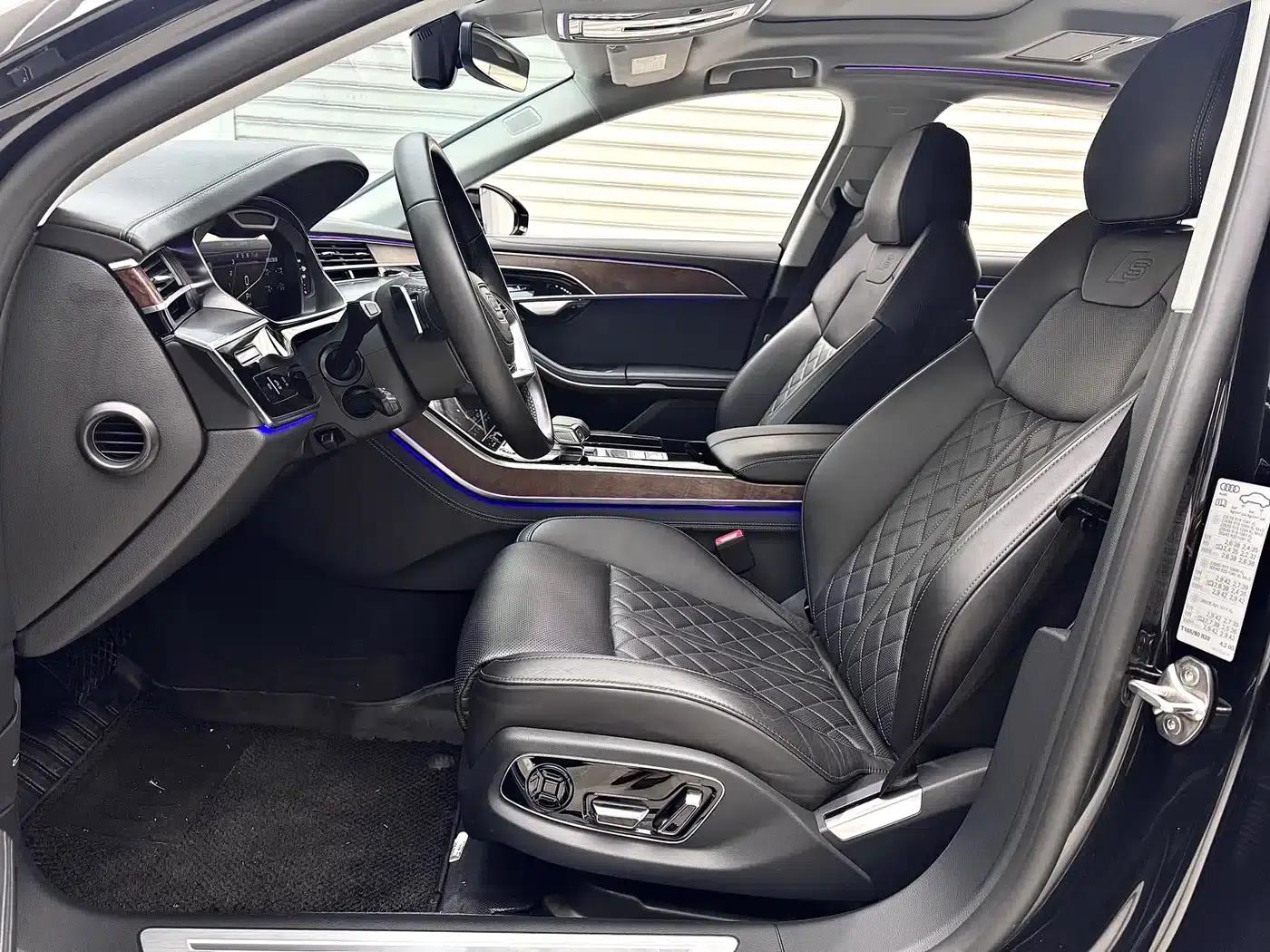 2023 Audi A8 A8L 50 TFSI quattro Premium — миниатюра 10