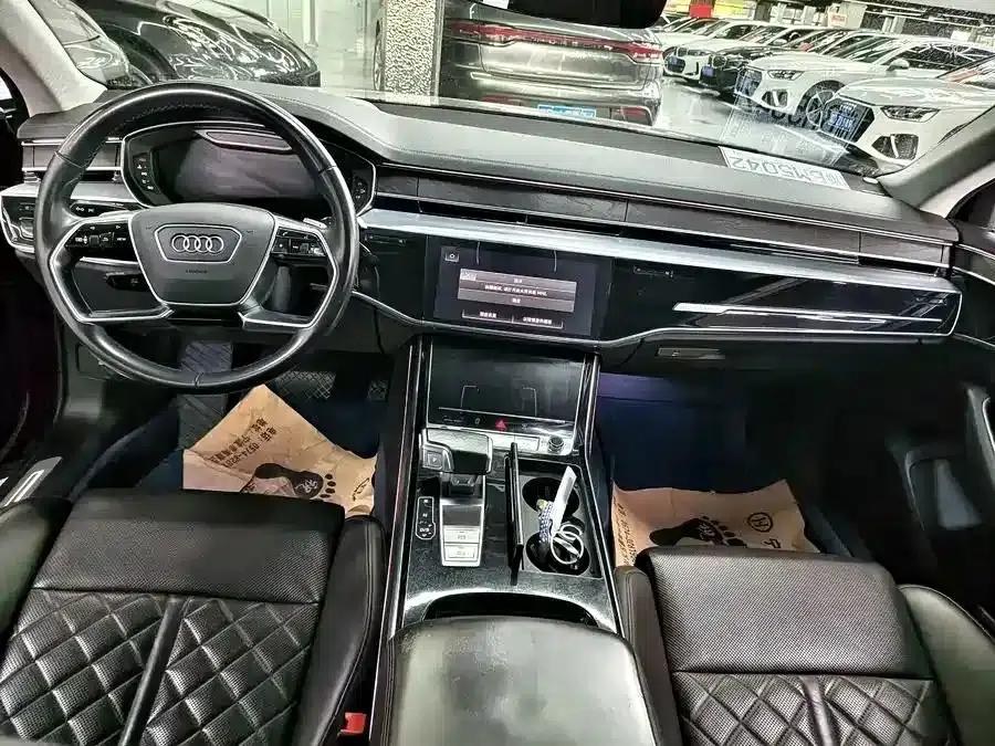 2021 Audi A8 A8L 50 TFSI quattro Comfort — миниатюра 11