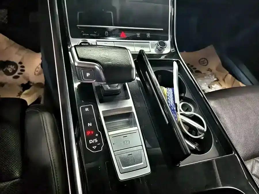 2021 Audi A8 A8L 50 TFSI quattro Comfort — миниатюра 13