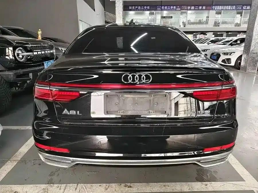 2021 Audi A8 A8L 50 TFSI quattro Comfort — миниатюра 17