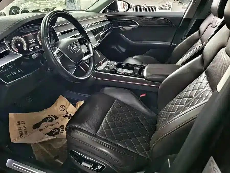 2021 Audi A8 A8L 50 TFSI quattro Comfort — миниатюра 4
