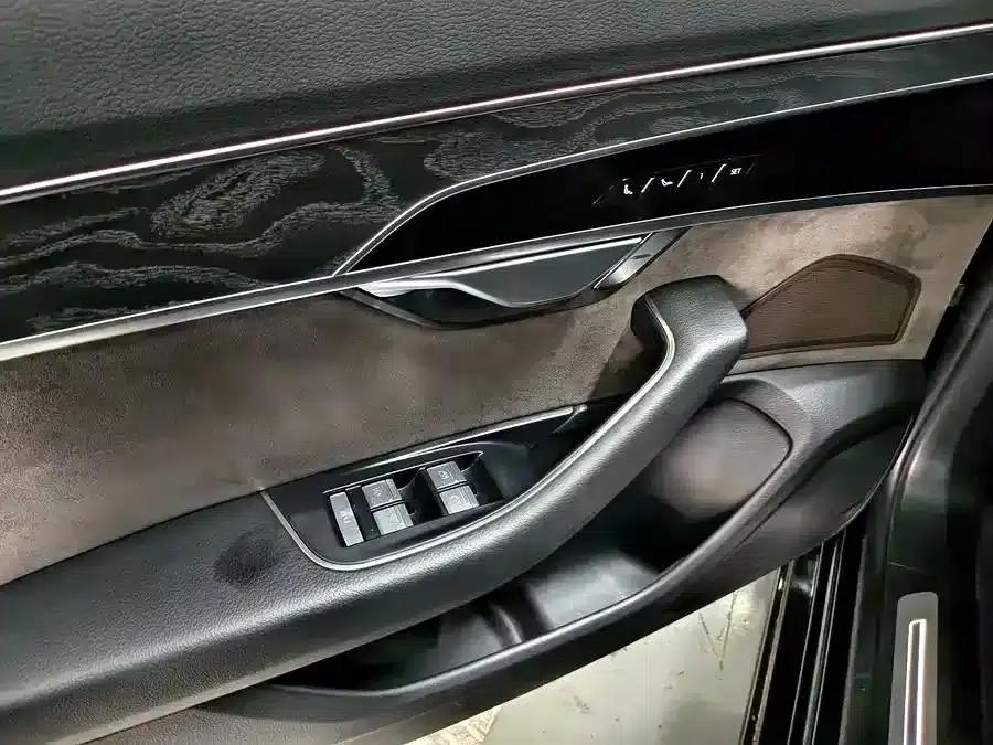 2021 Audi A8 A8L 50 TFSI quattro Comfort — миниатюра 8
