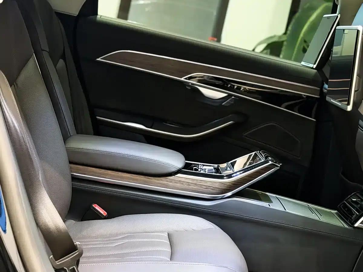2018 Audi A8 A8L 55 TFSI quattro Luxury — миниатюра 13