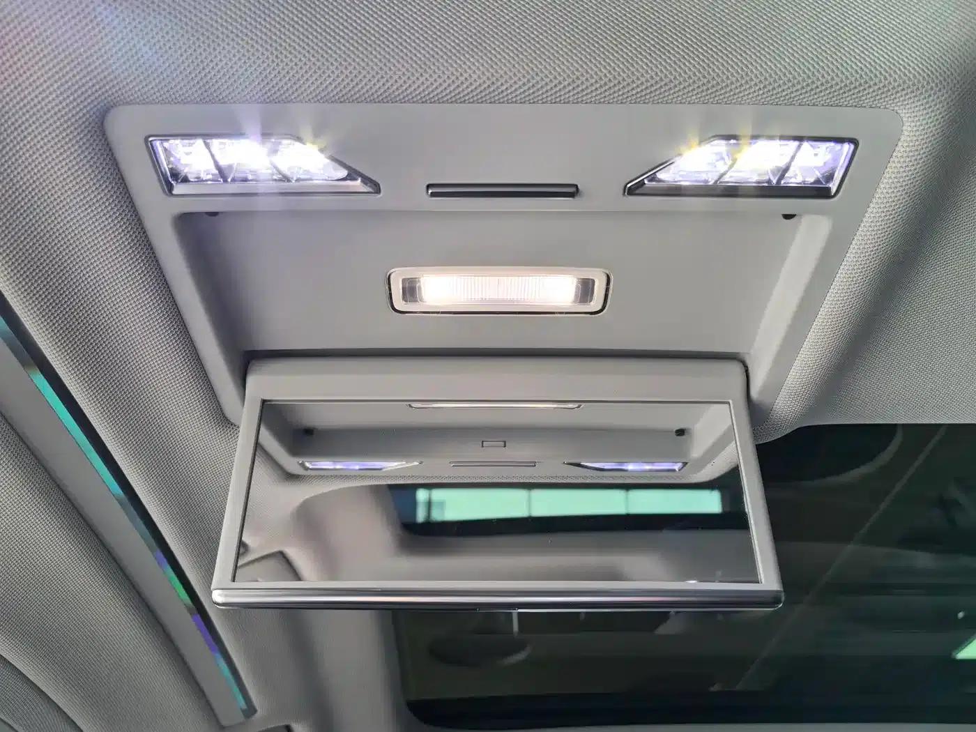 2021 Audi A8 A8L 50 TFSI quattro Comfort — миниатюра 25