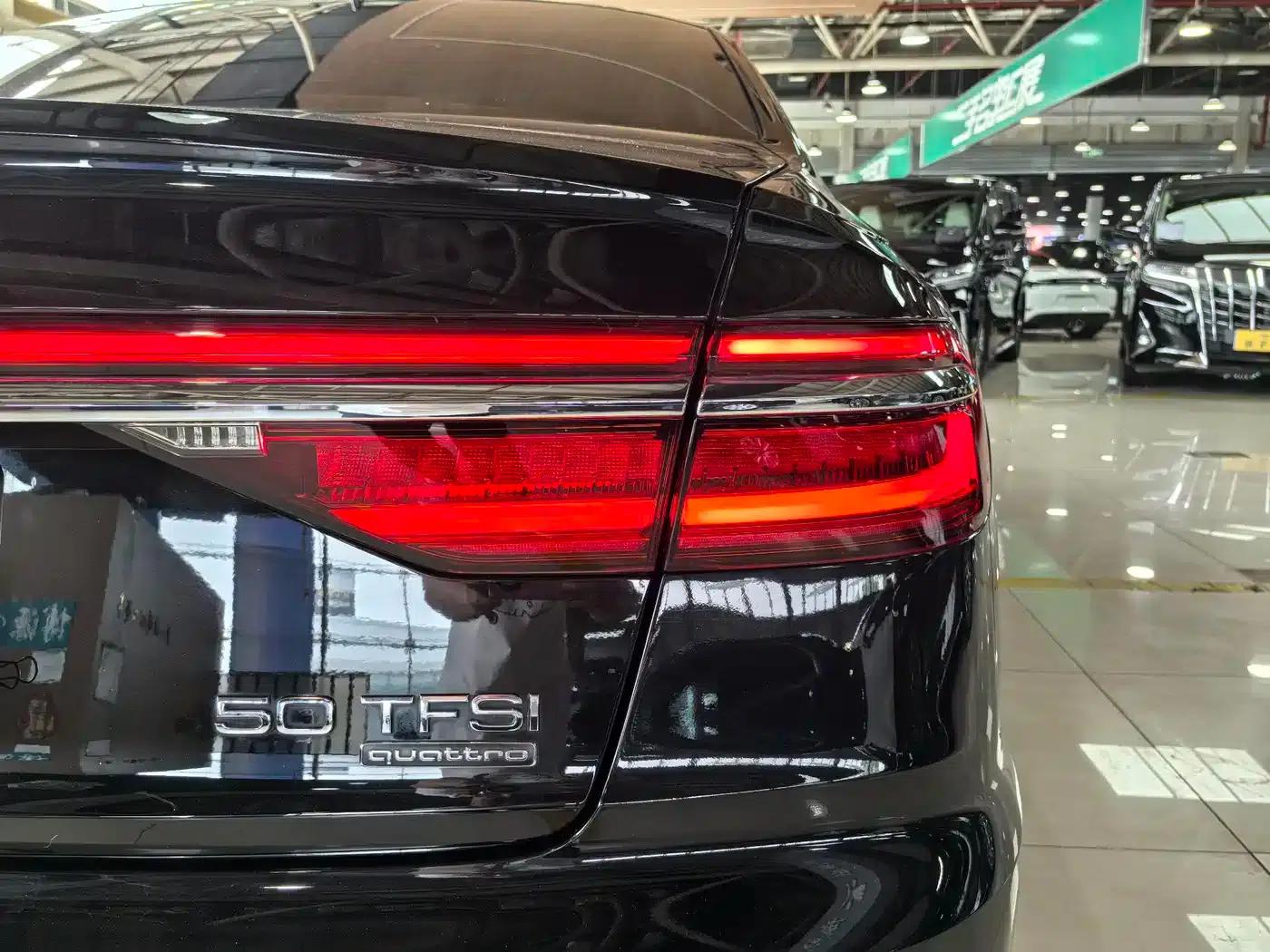 2021 Audi A8 A8L 50 TFSI quattro Comfort — миниатюра 31