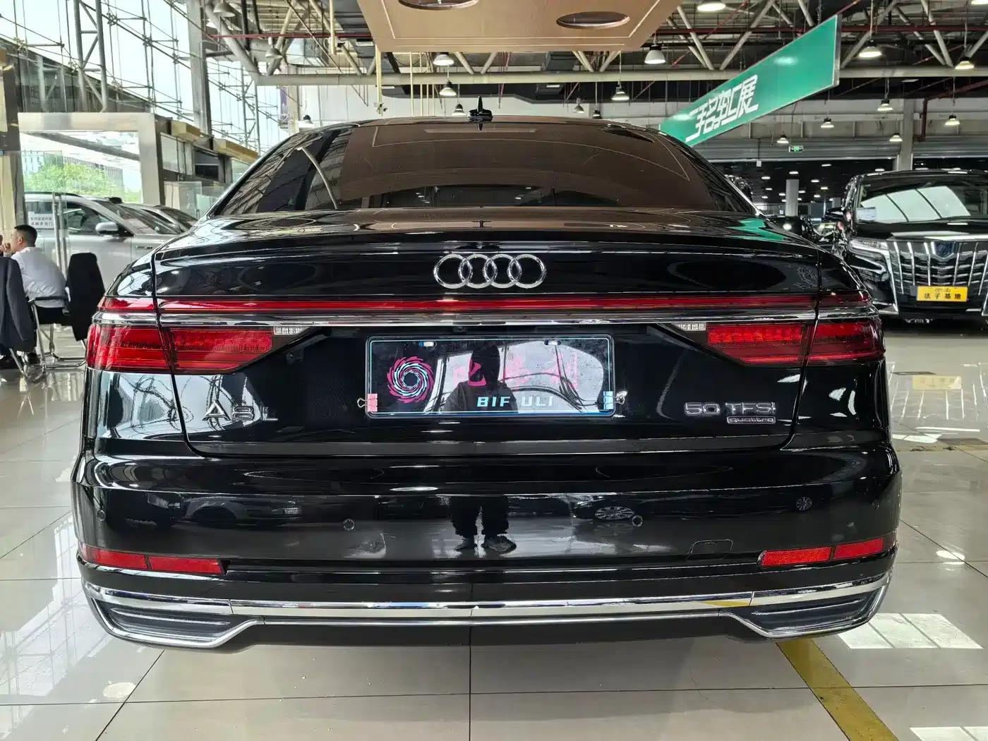 2021 Audi A8 A8L 50 TFSI quattro Comfort — миниатюра 9