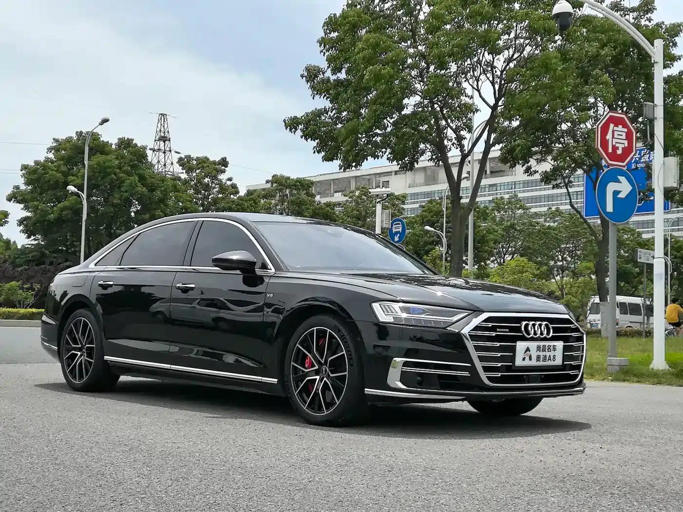 2021 Audi A8 A8L 60 TFSI quattro Premium — миниатюра 3