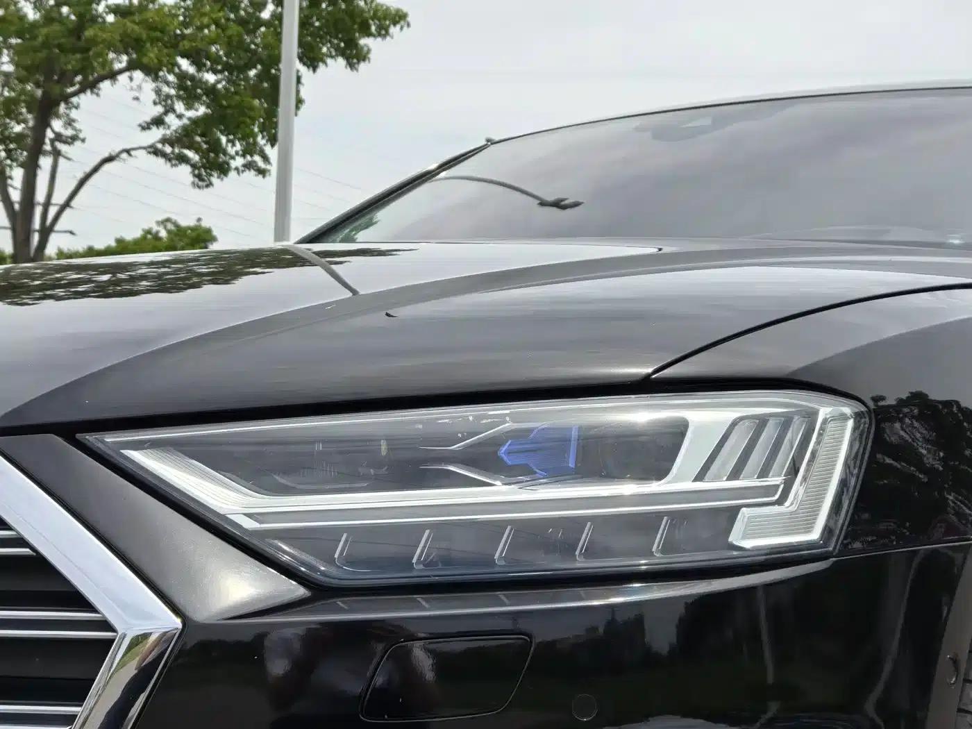 2021 Audi A8 A8L 60 TFSI quattro Premium — миниатюра 4