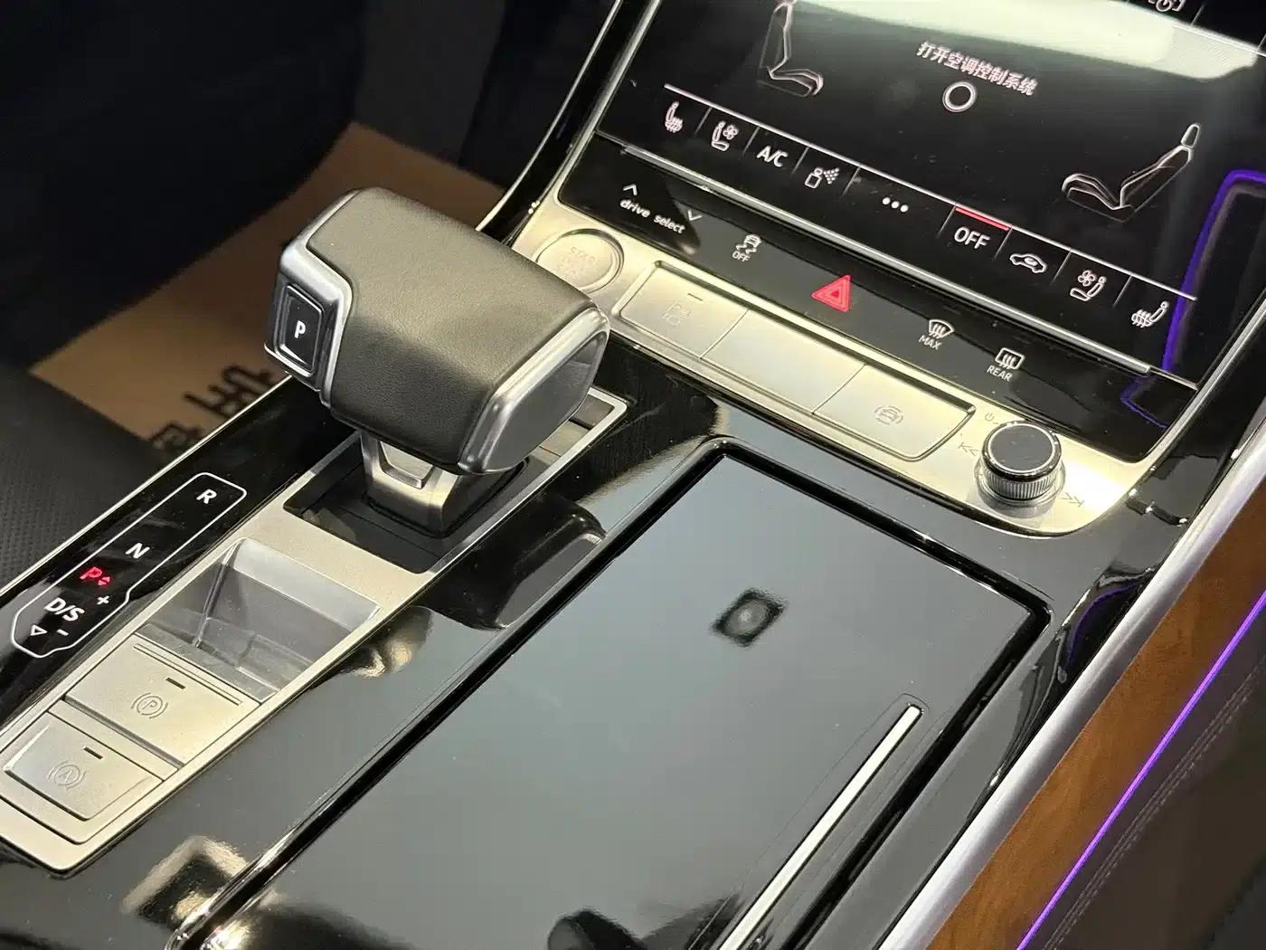 Audi A8 2019 Facelift Plus A8L 55 TFSI quattro Luxury — миниатюра 9