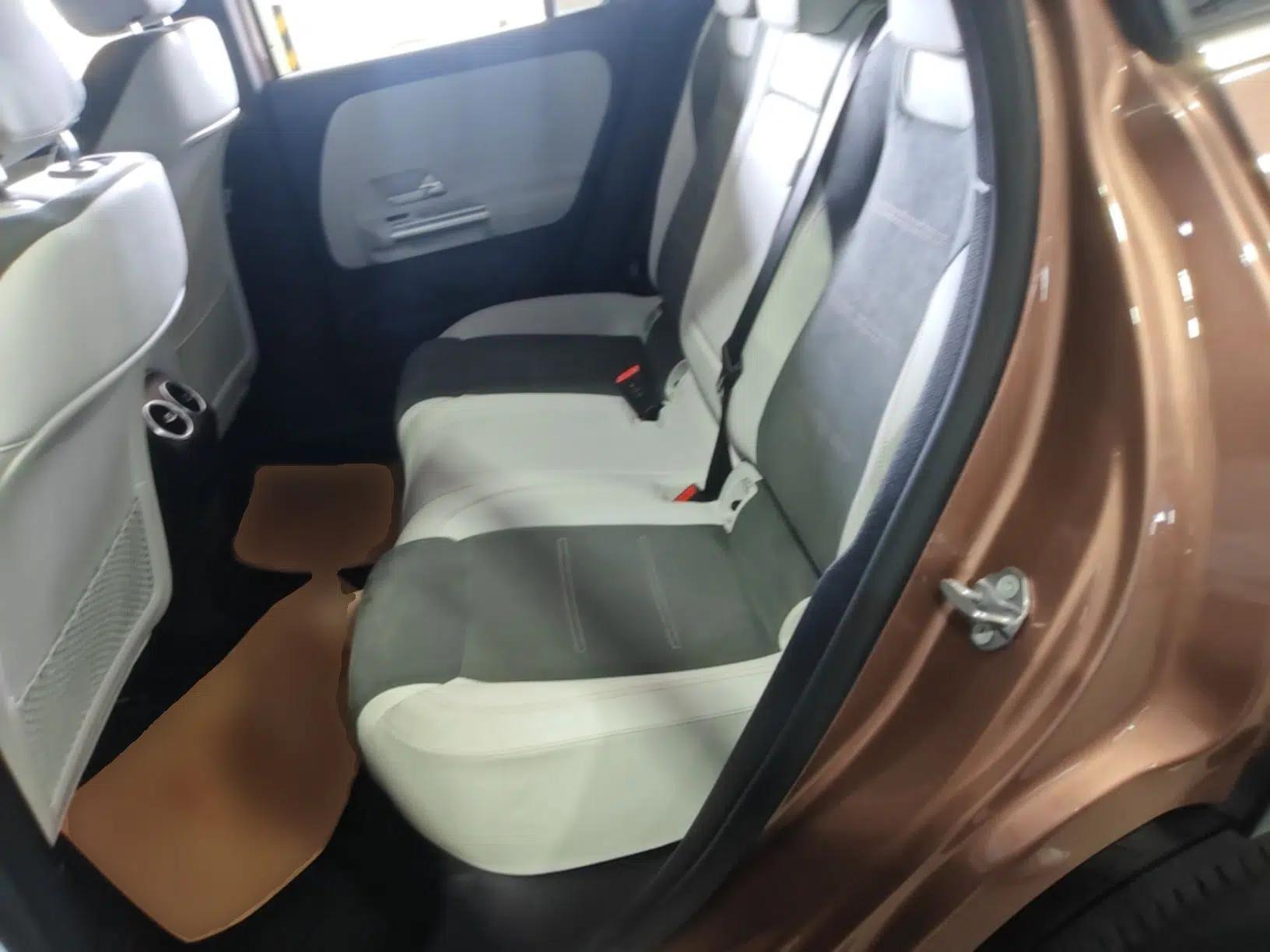 Mercedes-Benz EQA 2022 EQA 300 4MATIC Launch Edition — миниатюра 20