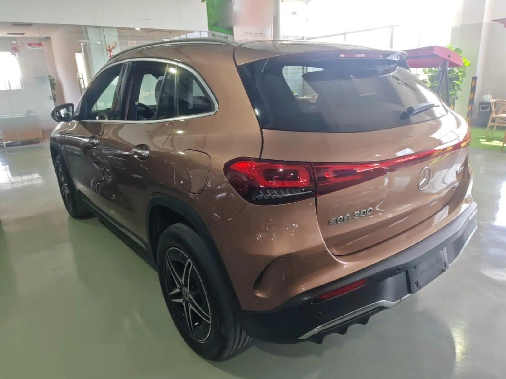 Mercedes-Benz EQA 2022 EQA 300 4MATIC Launch Edition — миниатюра 4
