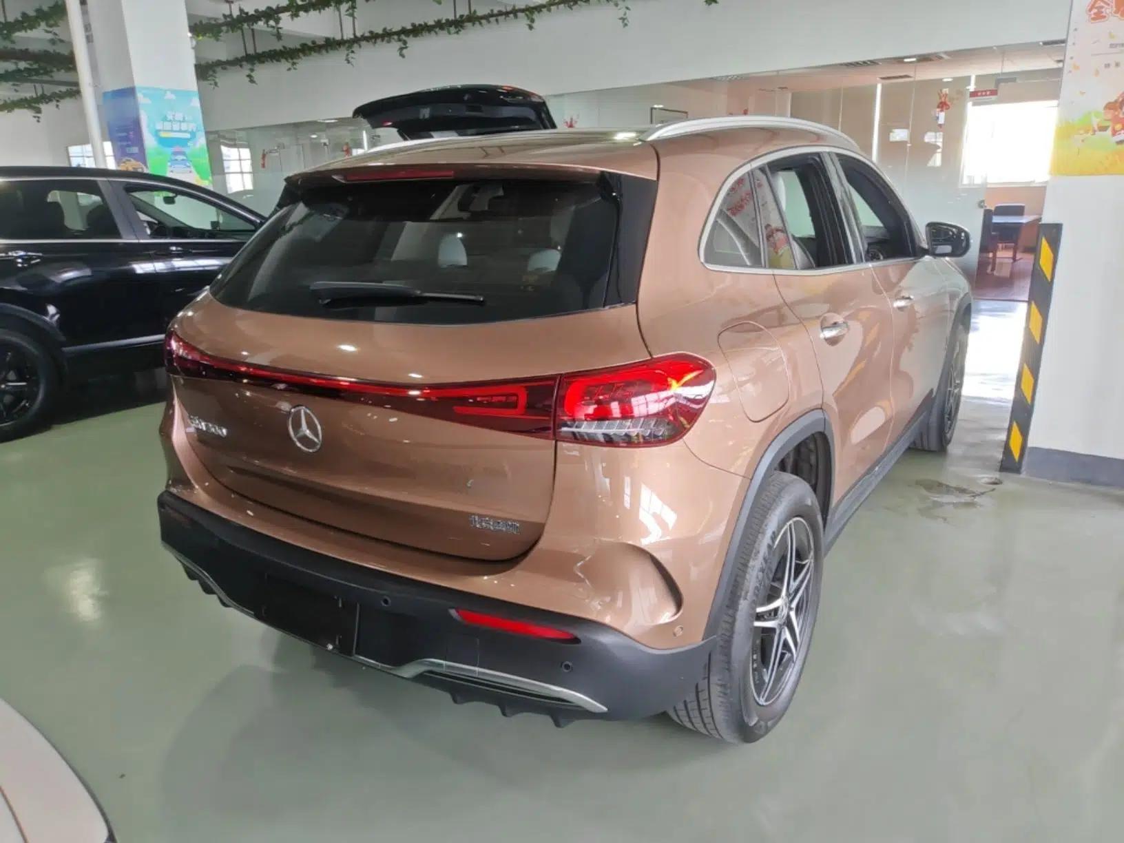 Mercedes-Benz EQA 2022 EQA 300 4MATIC Launch Edition — миниатюра 6