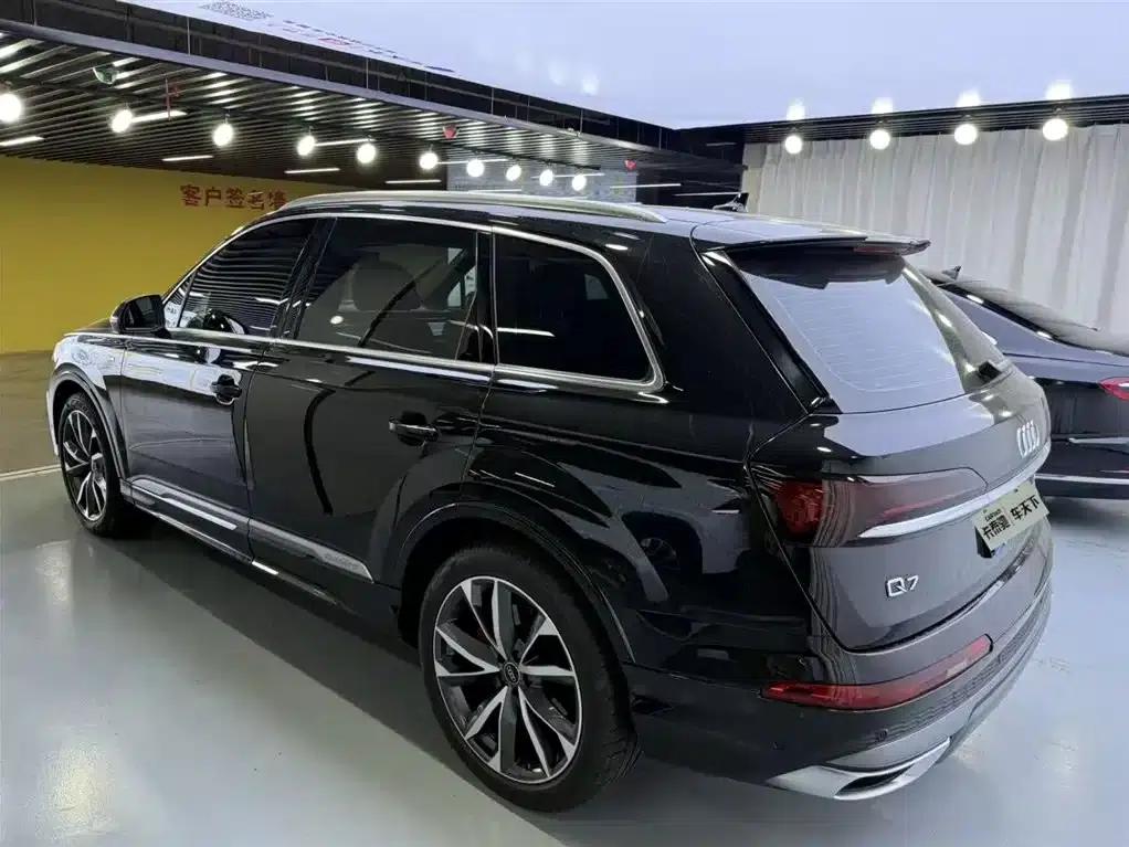 Audi Q7 2022 55 TFSI quattro S line Sport — миниатюра 4