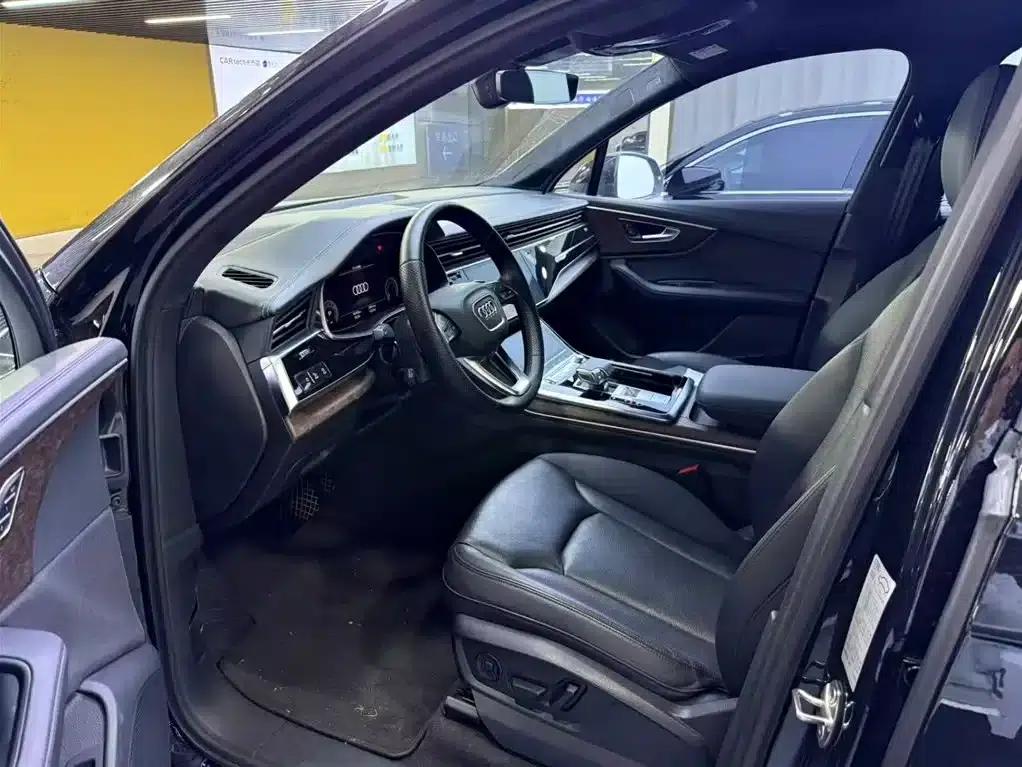 Audi Q7 2022 55 TFSI quattro S line Sport — миниатюра 6