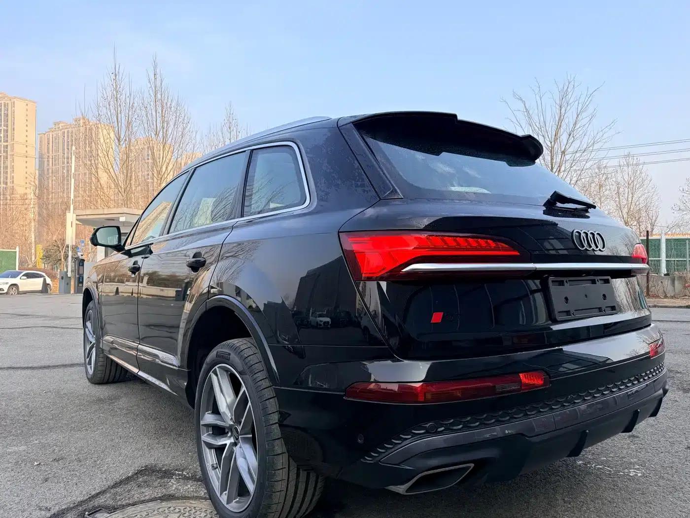 Audi Q7 2025 55 TFSI quattro S line Sport — миниатюра 15