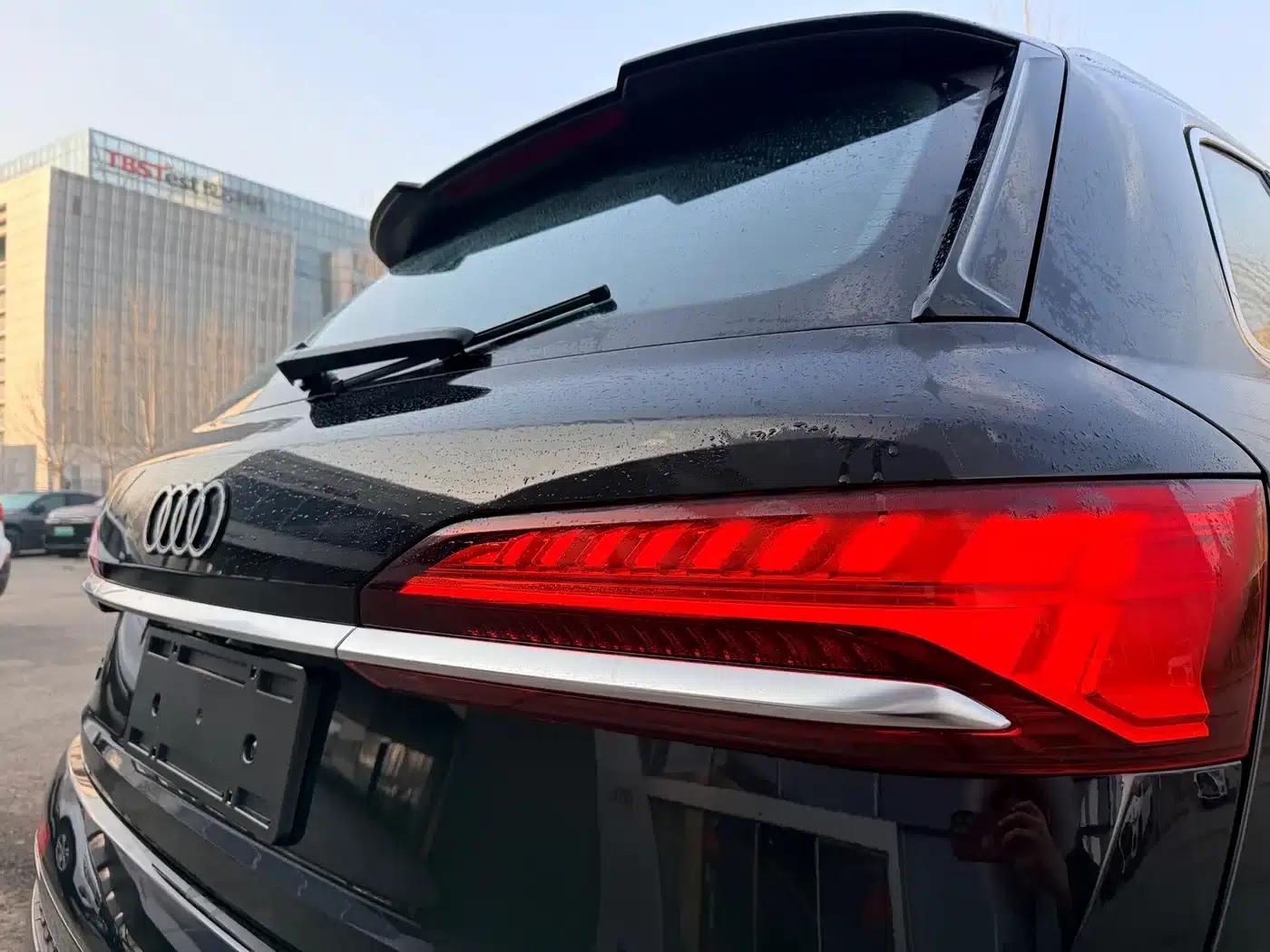 Audi Q7 2025 55 TFSI quattro S line Sport — миниатюра 16
