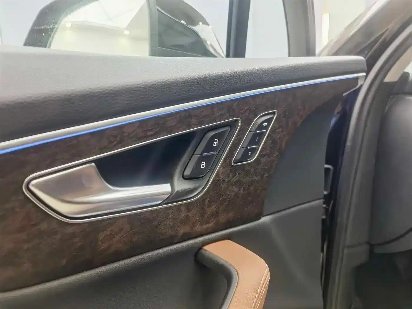 Audi Q7 2024 45 TFSI quattro S line Sport — миниатюра 8