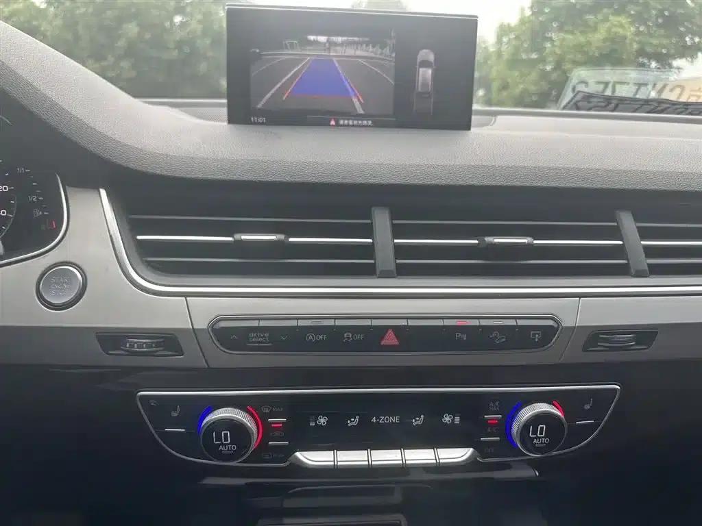 Audi Q7 2018 45 TFSI Technology Edition — миниатюра 8