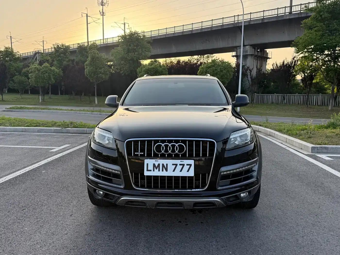 Audi Q7 2015 40 TFSI Classic Edition — миниатюра 2