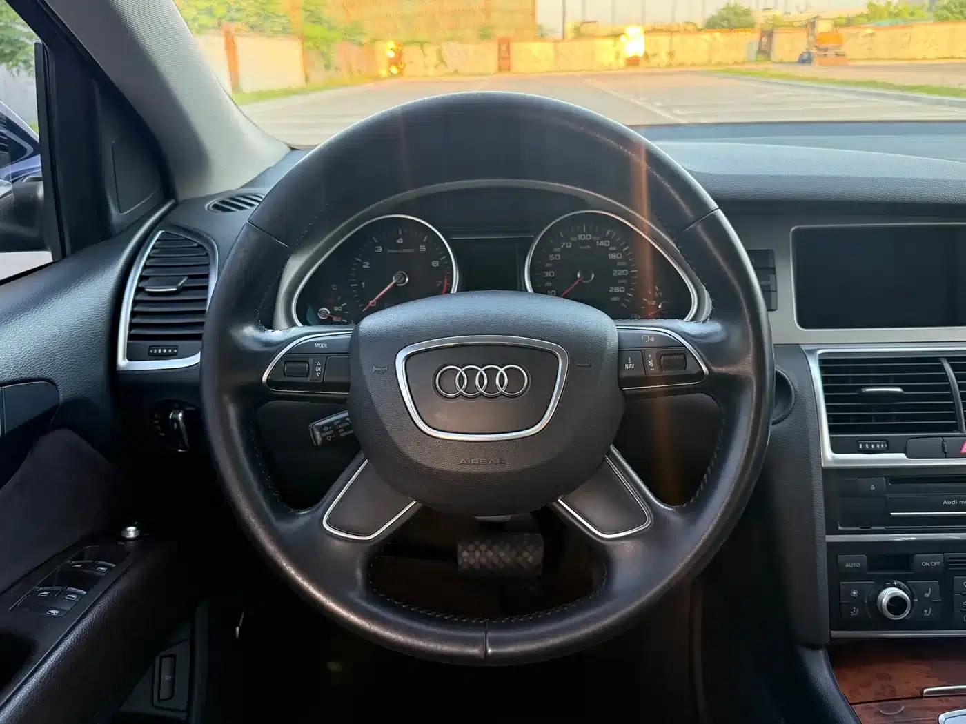 Audi Q7 2015 40 TFSI Classic Edition — миниатюра 9
