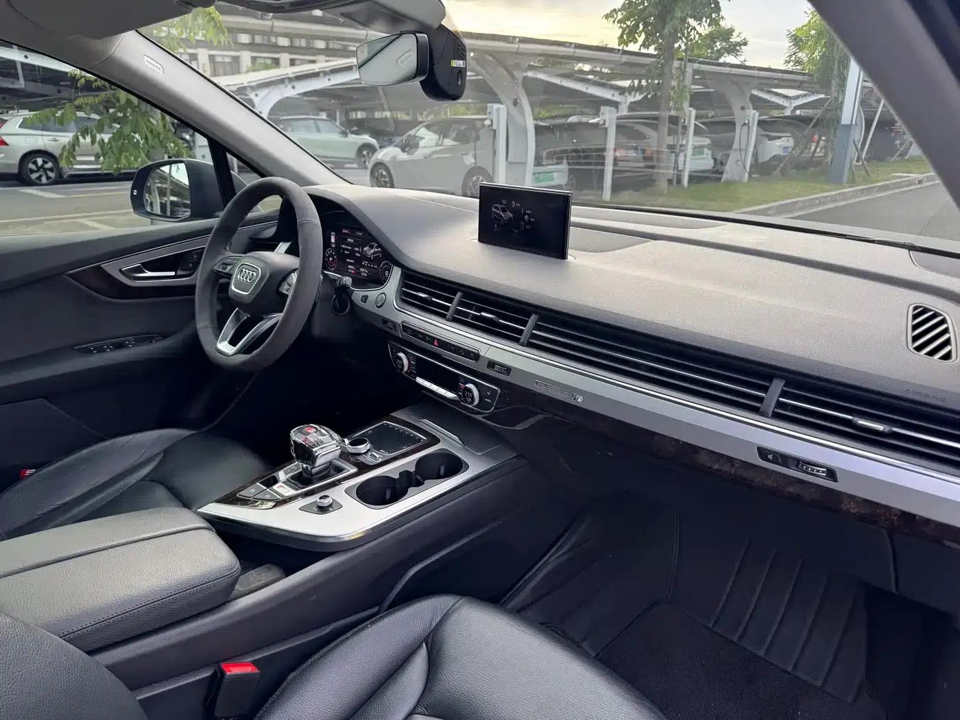 Audi Q7 2019 55 TFSI S line Sport — миниатюра 20